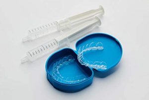 سفید کردن دندانها با پلاک